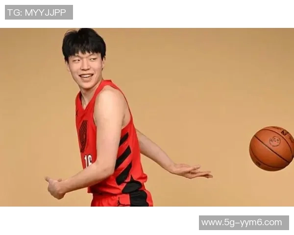 杨瀚森内线表现稳健对火箭两战正负值均为正数展现实力 杨瀚森内线表现稳健对火箭两战正负值均为正数展现实力